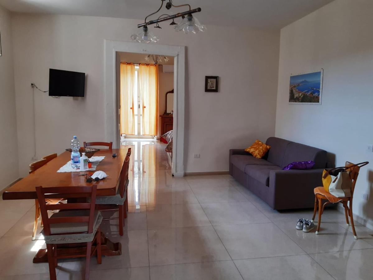 Appartamento House Adrian *