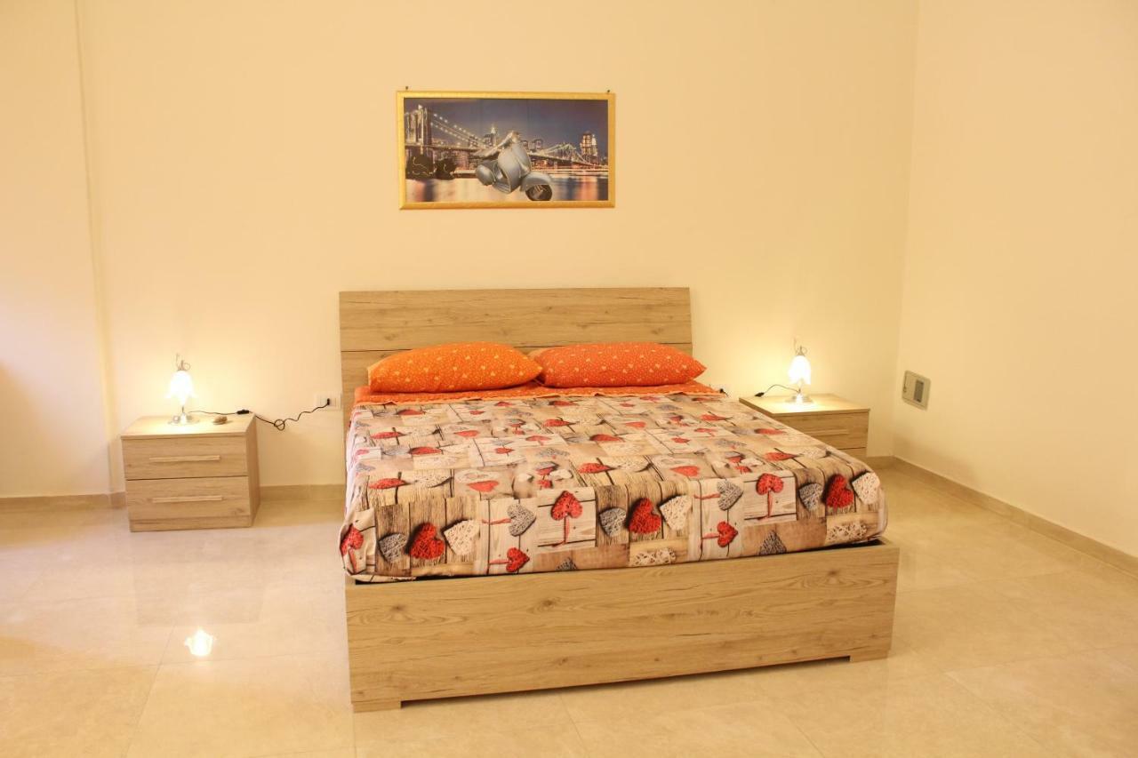 Appartamento House Adrian Napoli